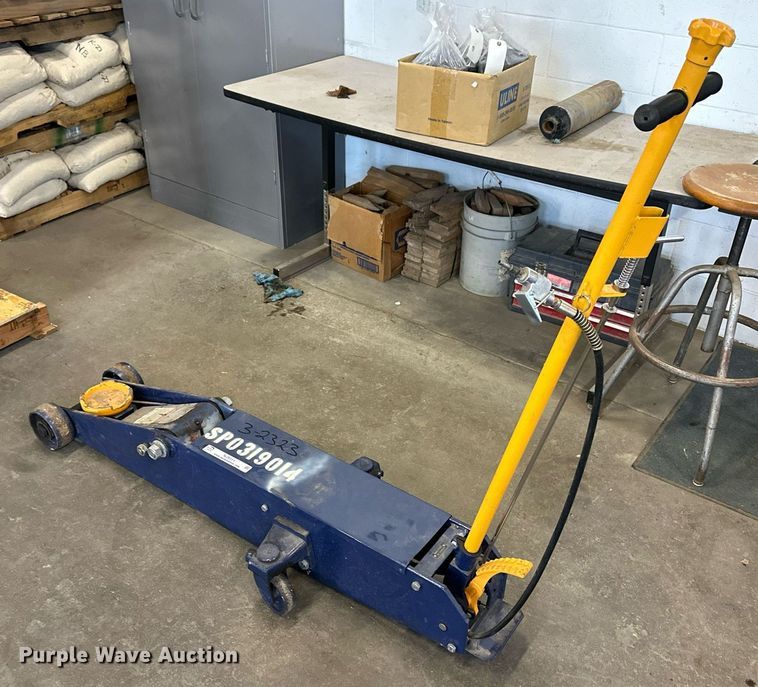 image for item NJ9311 NAPA 791-6620E floor jack