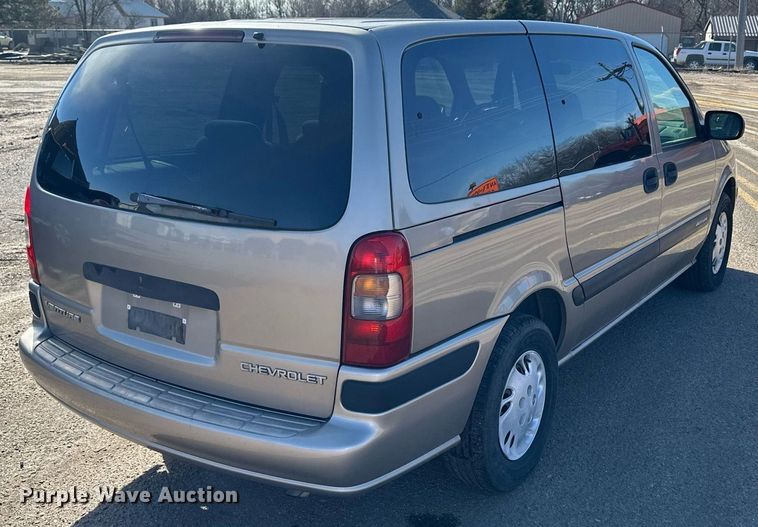 image for item NJ9315 1999 Chevrolet Venture van