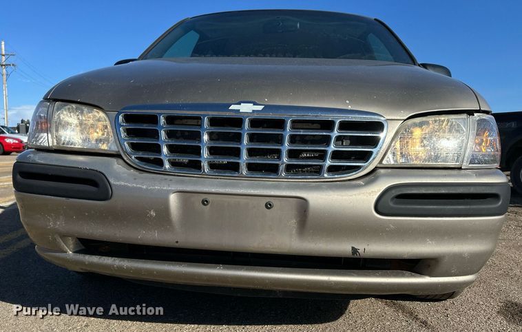 image for item NJ9315 1999 Chevrolet Venture van