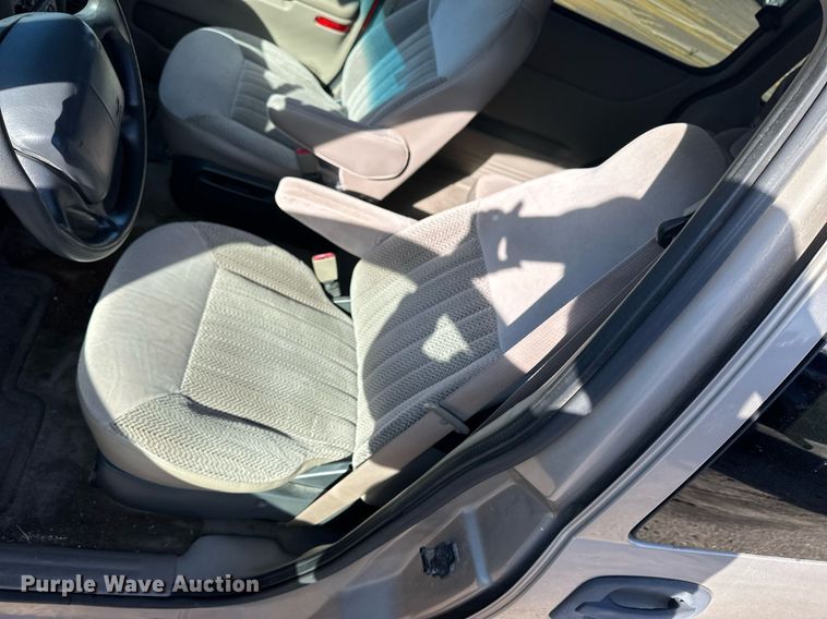 image for item NJ9315 1999 Chevrolet Venture van