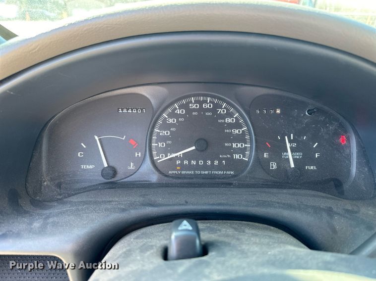 image for item NJ9315 1999 Chevrolet Venture van