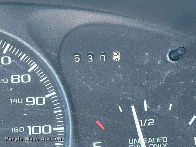 image for item NJ9315 1999 Chevrolet Venture van