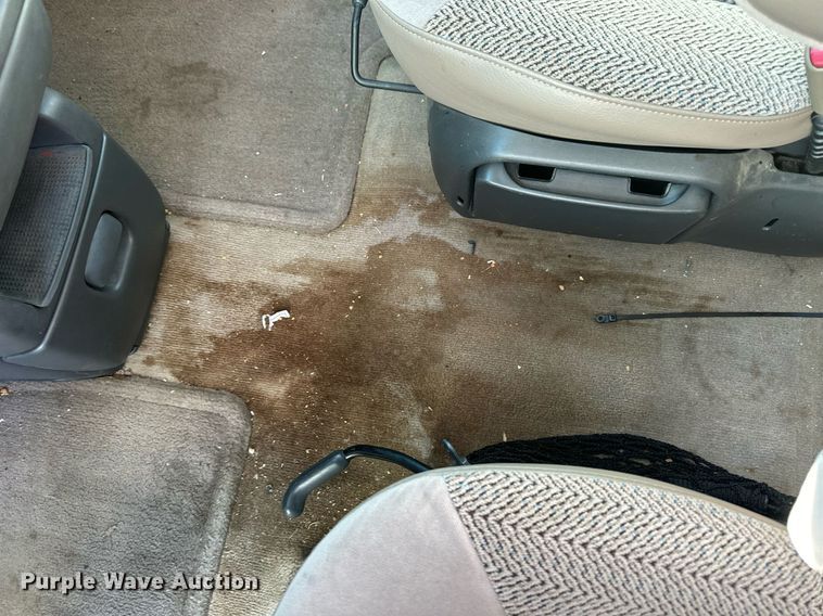 image for item NJ9315 1999 Chevrolet Venture van