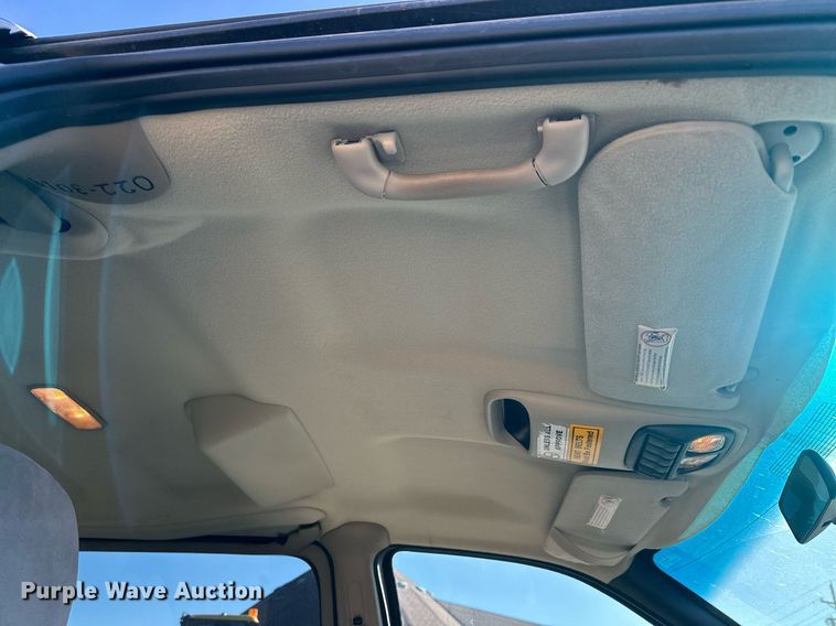 image for item NJ9315 1999 Chevrolet Venture van