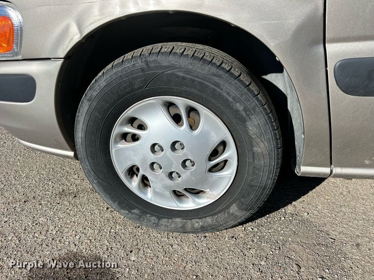 image for item NJ9315 1999 Chevrolet Venture van