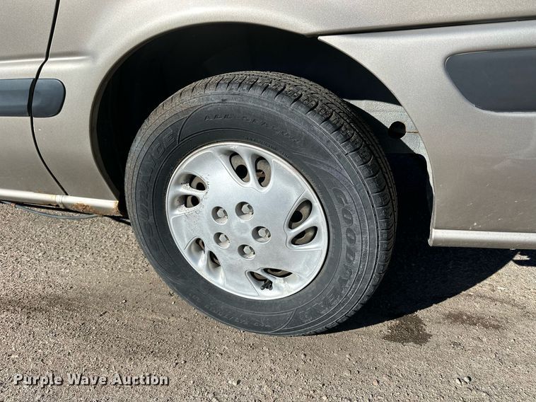 image for item NJ9315 1999 Chevrolet Venture van