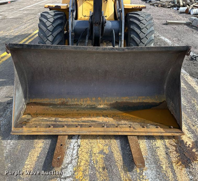 image for item NJ9316 2005 Volvo L30B wheel loader