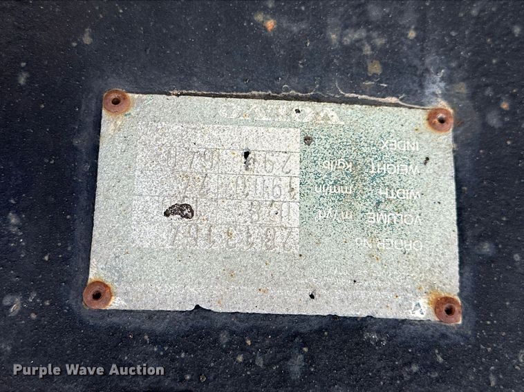 image for item NJ9316 2005 Volvo L30B wheel loader