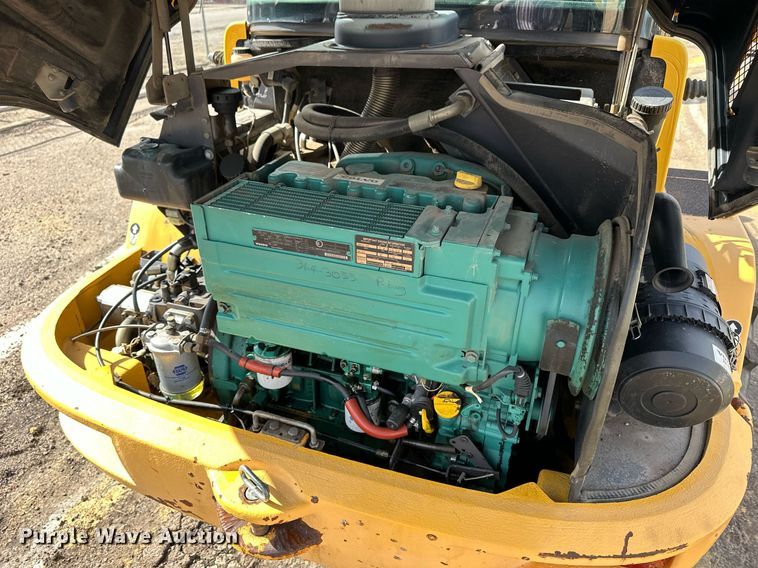 image for item NJ9316 2005 Volvo L30B wheel loader