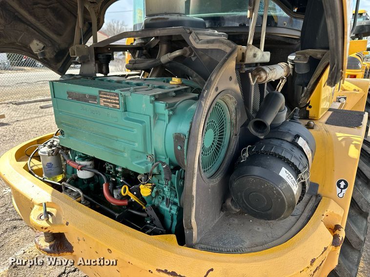 image for item NJ9316 2005 Volvo L30B wheel loader