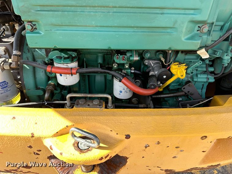 image for item NJ9316 2005 Volvo L30B wheel loader