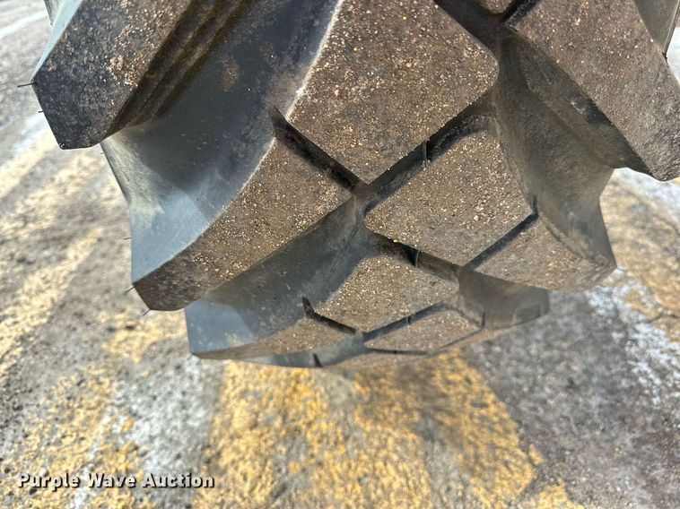 image for item NJ9316 2005 Volvo L30B wheel loader