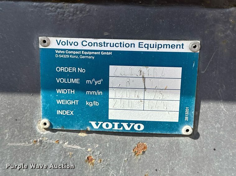 image for item NJ9317 2004 Volvo L30B wheel loader