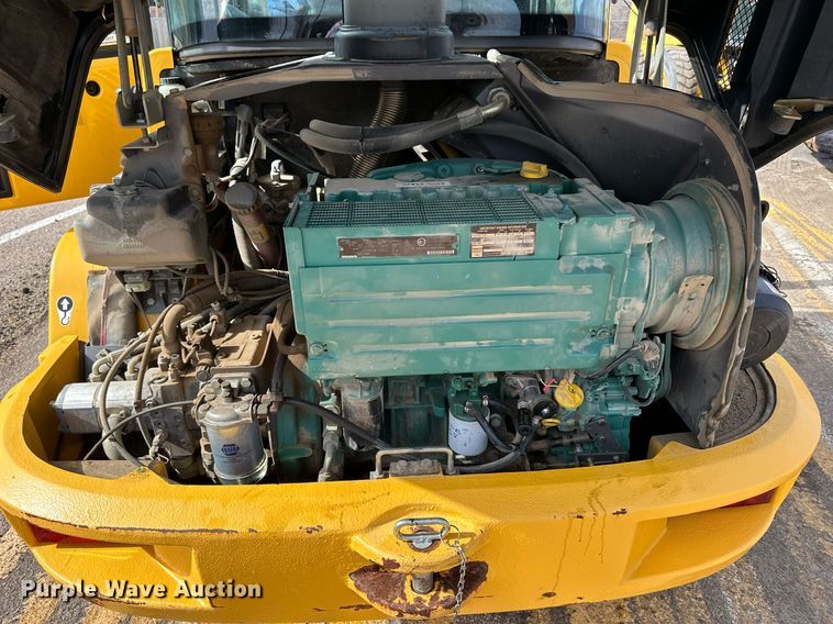 image for item NJ9317 2004 Volvo L30B wheel loader