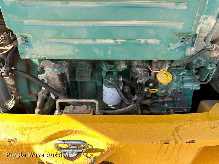 image for item NJ9317 2004 Volvo L30B wheel loader