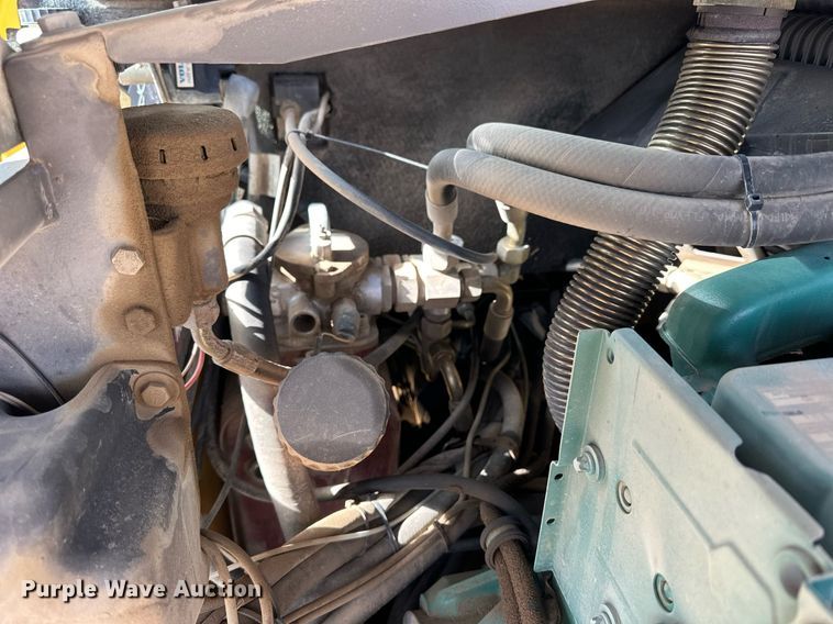 image for item NJ9317 2004 Volvo L30B wheel loader