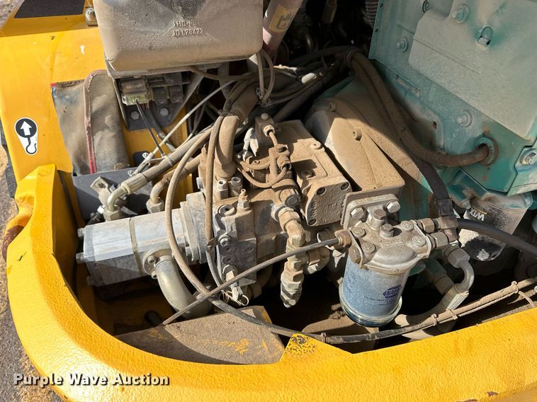 image for item NJ9317 2004 Volvo L30B wheel loader