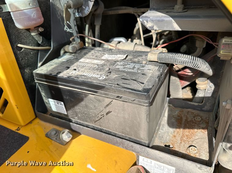 image for item NJ9317 2004 Volvo L30B wheel loader