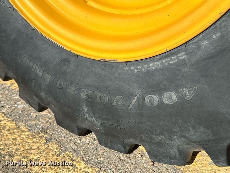 image for item NJ9317 2004 Volvo L30B wheel loader