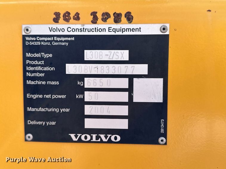 image for item NJ9317 2004 Volvo L30B wheel loader