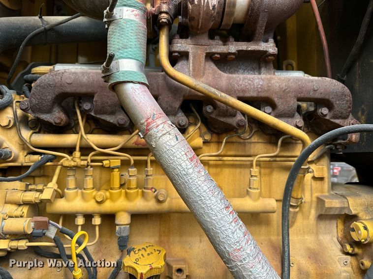 image for item NJ9318 2004 John Deere 670CH motor grader