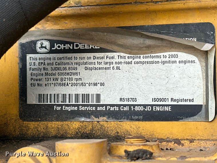 image for item NJ9318 2004 John Deere 670CH motor grader