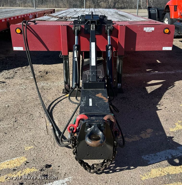 image for item NJ9319 2004 Landoll 345C-35 tilt deck equipment trailer