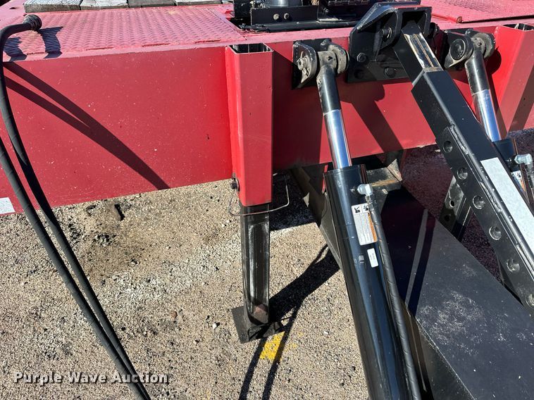 image for item NJ9319 2004 Landoll 345C-35 tilt deck equipment trailer