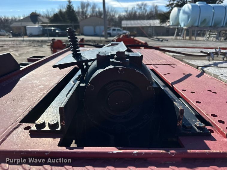 image for item NJ9319 2004 Landoll 345C-35 tilt deck equipment trailer