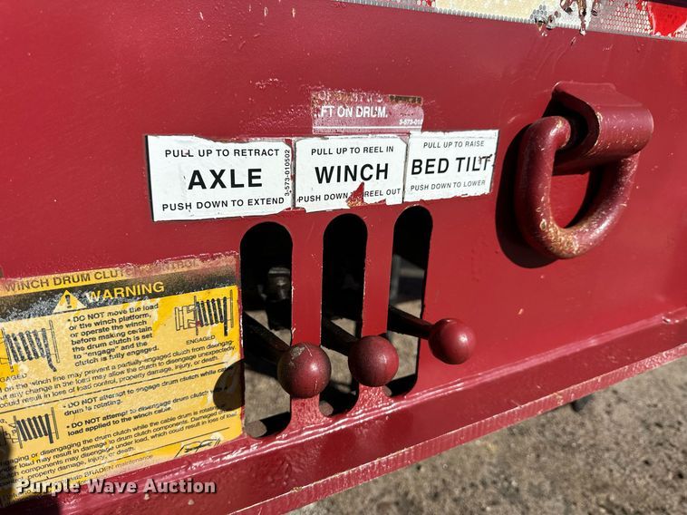 image for item NJ9319 2004 Landoll 345C-35 tilt deck equipment trailer