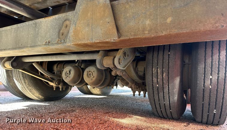 image for item NJ9319 2004 Landoll 345C-35 tilt deck equipment trailer