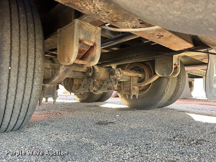 image for item NJ9319 2004 Landoll 345C-35 tilt deck equipment trailer