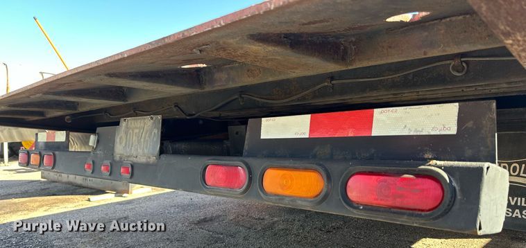 image for item NJ9319 2004 Landoll 345C-35 tilt deck equipment trailer