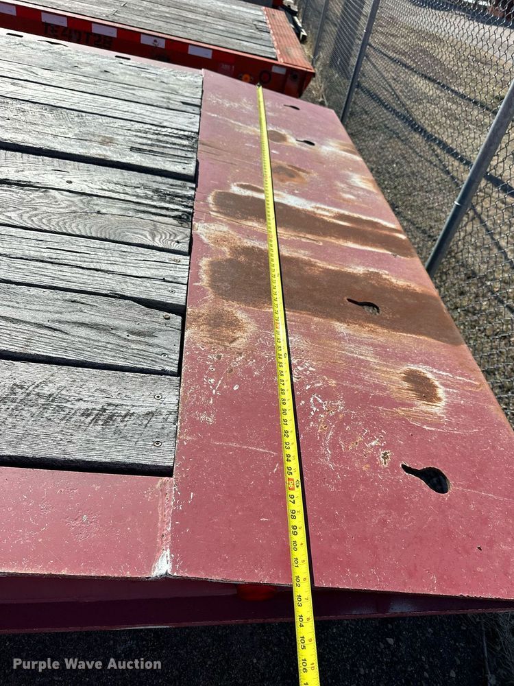 image for item NJ9319 2004 Landoll 345C-35 tilt deck equipment trailer