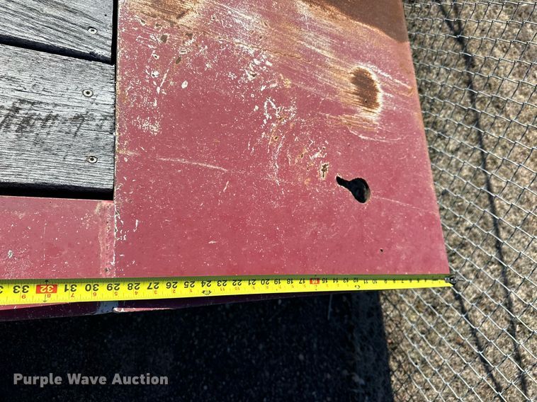 image for item NJ9319 2004 Landoll 345C-35 tilt deck equipment trailer