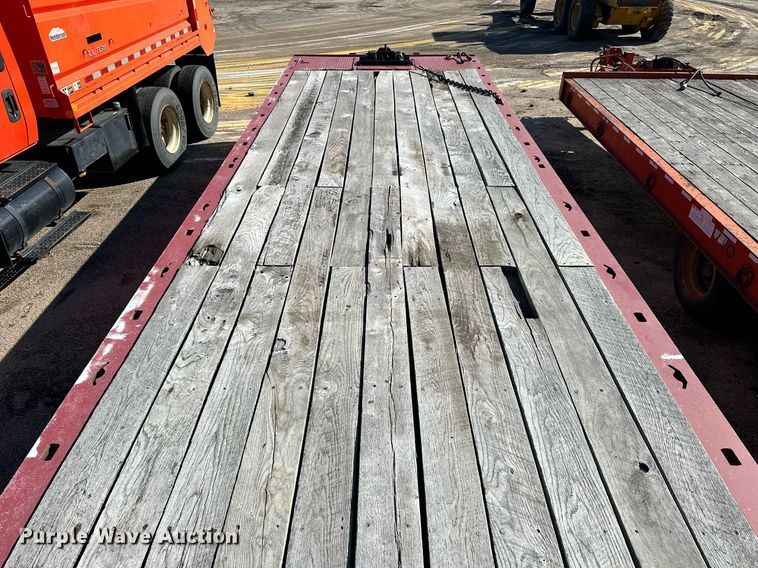 image for item NJ9319 2004 Landoll 345C-35 tilt deck equipment trailer