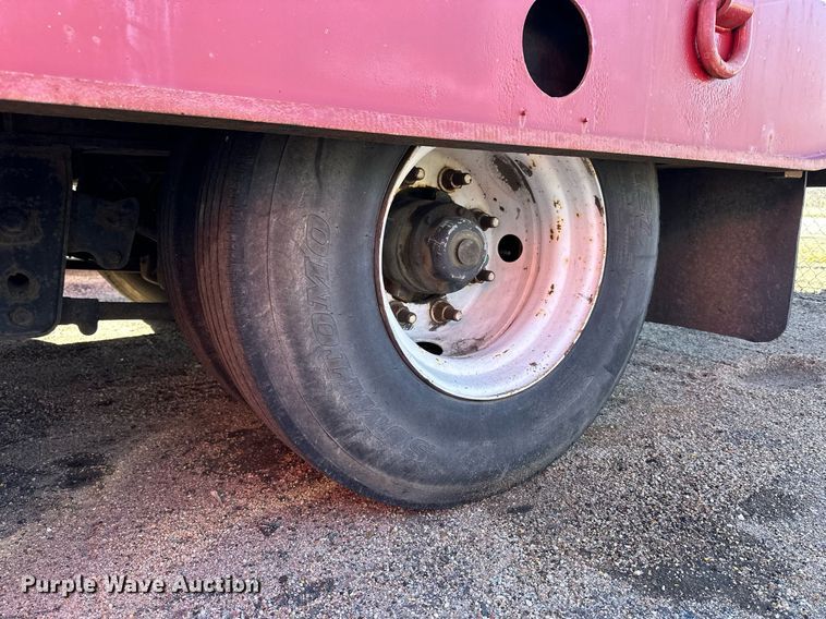 image for item NJ9319 2004 Landoll 345C-35 tilt deck equipment trailer