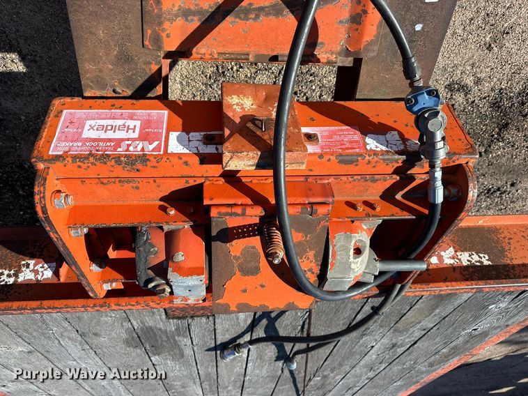 image for item NJ9320 2004 Trail-Eze TE40T28 tilt deck equipment trailer