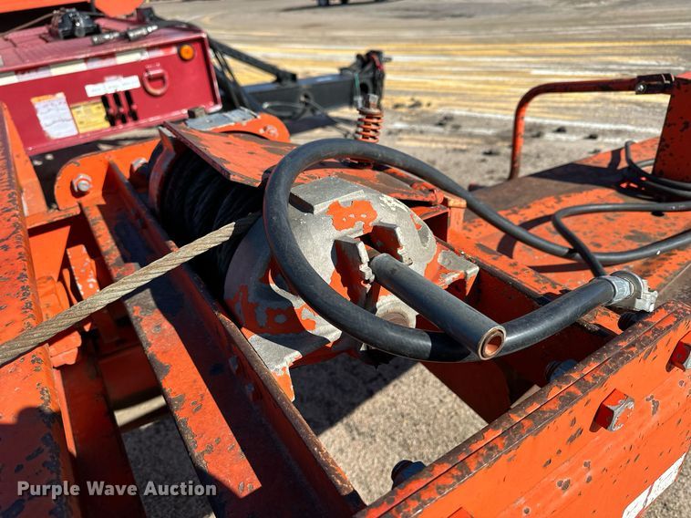 image for item NJ9320 2004 Trail-Eze TE40T28 tilt deck equipment trailer