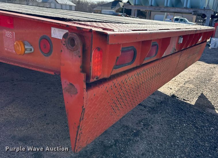 image for item NJ9320 2004 Trail-Eze TE40T28 tilt deck equipment trailer