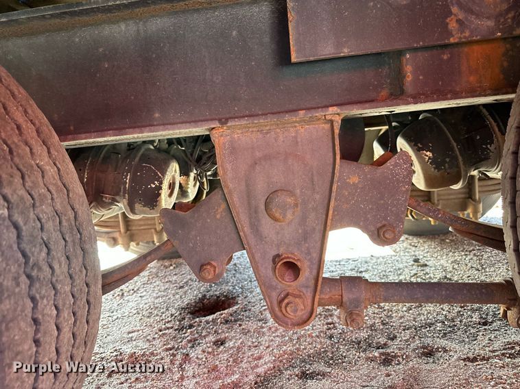 image for item NJ9320 2004 Trail-Eze TE40T28 tilt deck equipment trailer