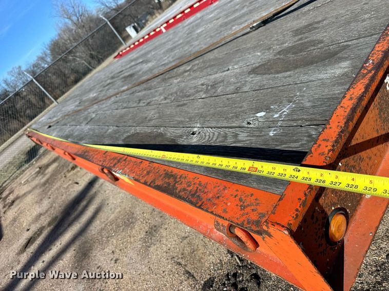 image for item NJ9320 2004 Trail-Eze TE40T28 tilt deck equipment trailer