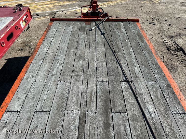 image for item NJ9320 2004 Trail-Eze TE40T28 tilt deck equipment trailer