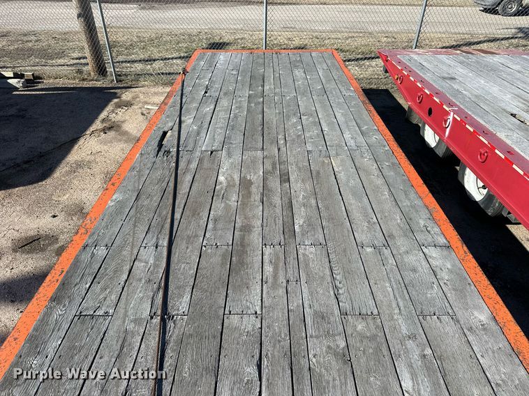 image for item NJ9320 2004 Trail-Eze TE40T28 tilt deck equipment trailer