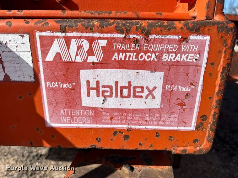 image for item NJ9320 2004 Trail-Eze TE40T28 tilt deck equipment trailer