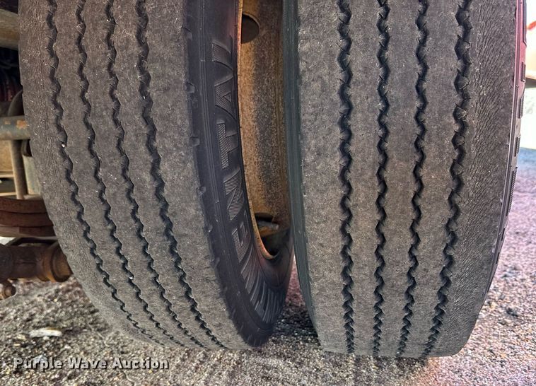 image for item NJ9320 2004 Trail-Eze TE40T28 tilt deck equipment trailer