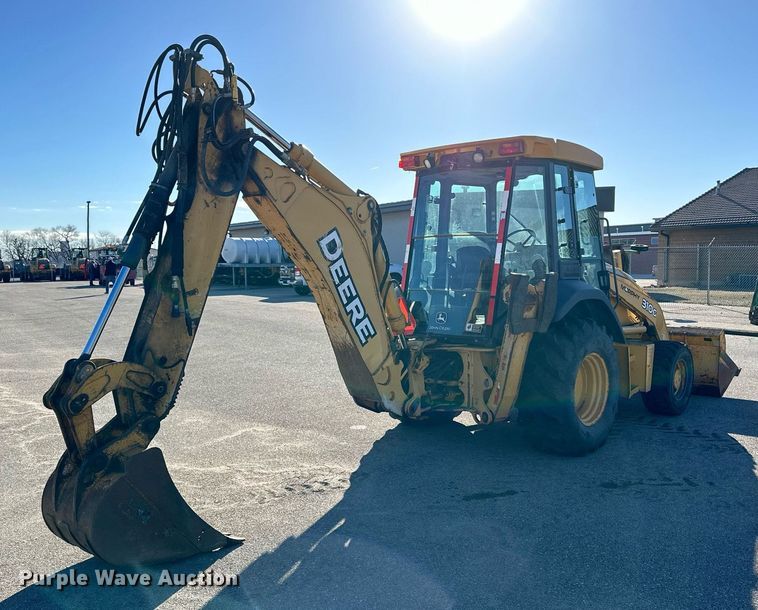 image for item NJ9325 2006 John Deere 310G backhoe