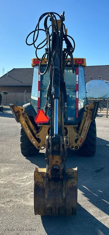 image for item NJ9325 2006 John Deere 310G backhoe