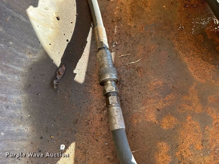 image for item NJ9325 2006 John Deere 310G backhoe