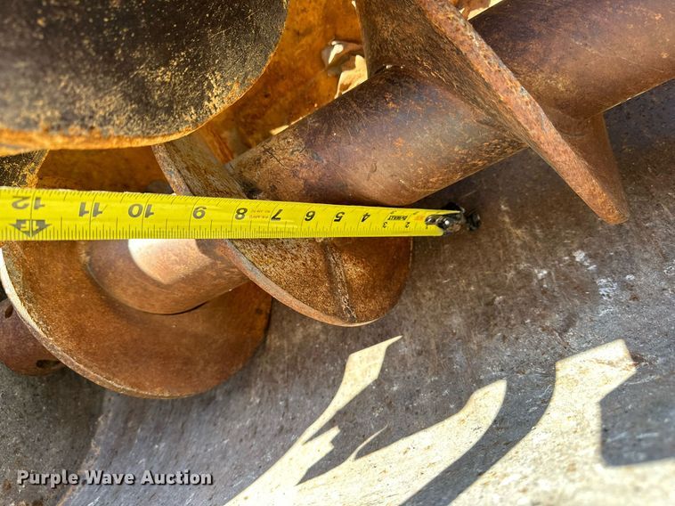 image for item NJ9325 2006 John Deere 310G backhoe